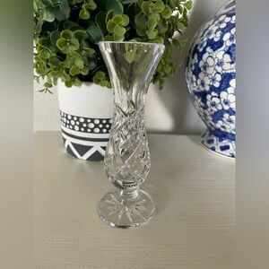 Beautiful Irish Rose Crystal Cut Glass Bud Vase 6”x2.25”